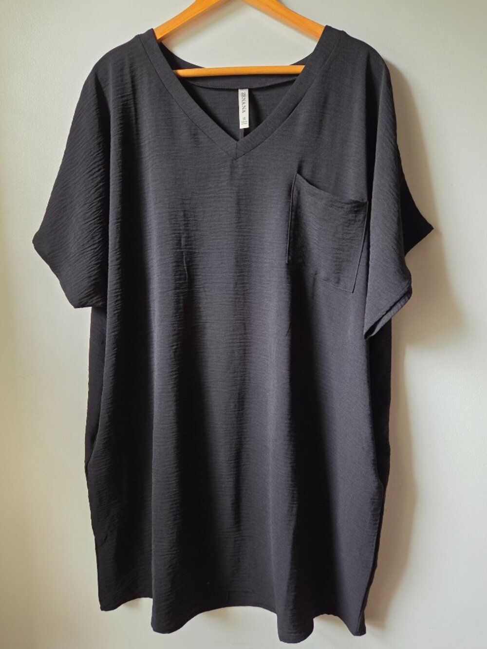 NWOT NEVER WORN ZENANA V NECK BLACK SHIRT DRESS SIZE 1X